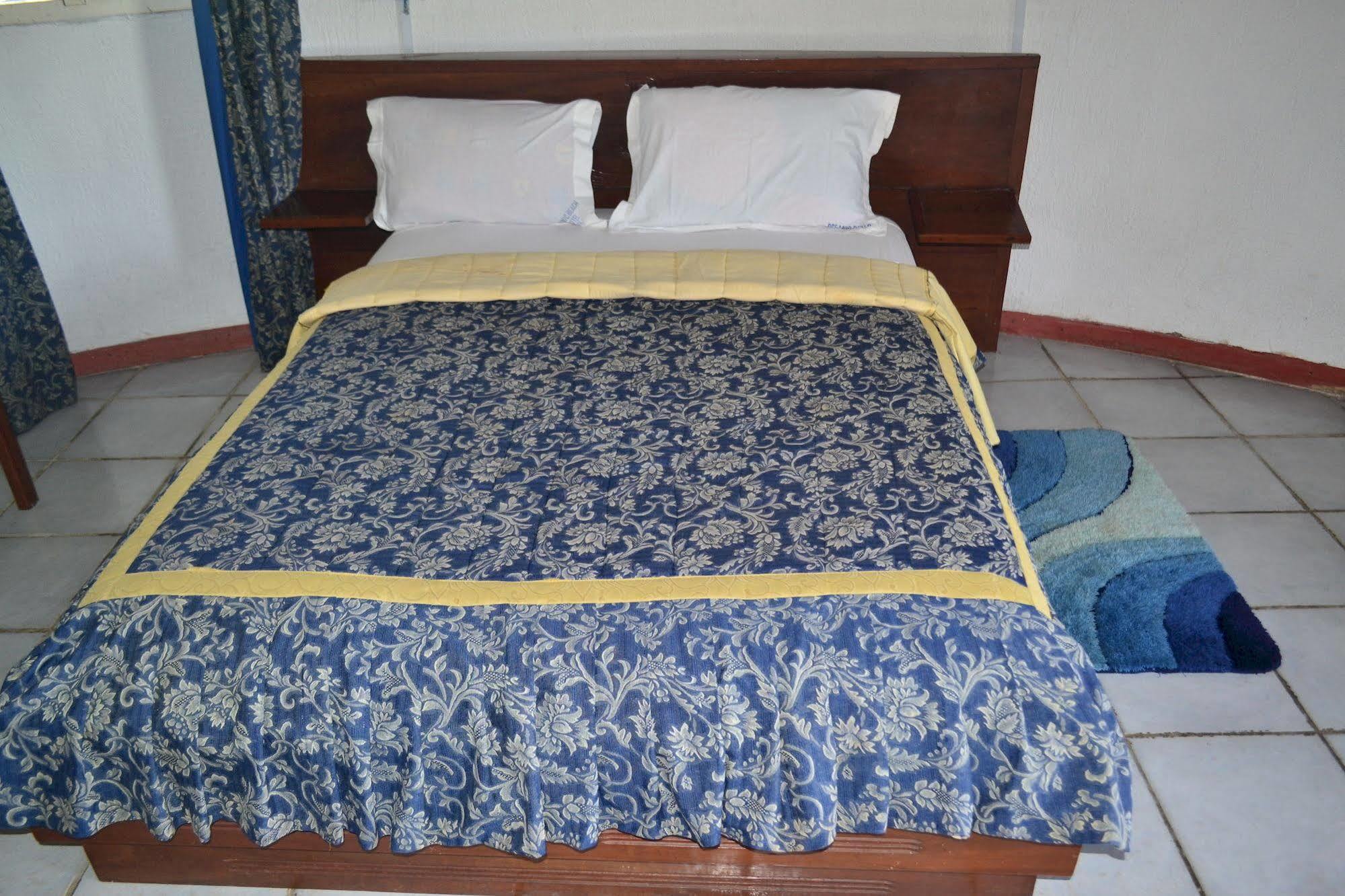 Adrien Beach Hotel Kribi Exterior foto